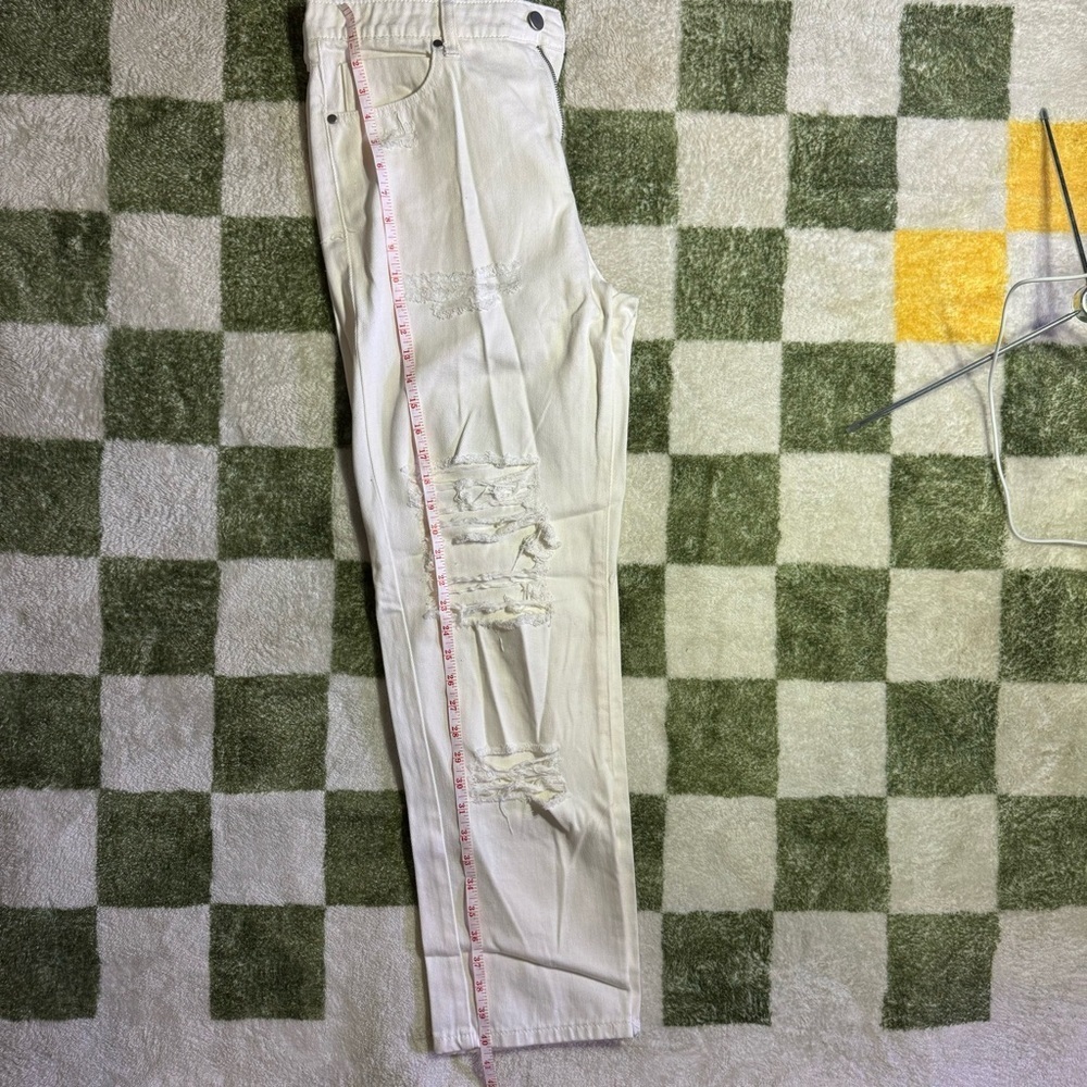 NWOT BP Nordstrom White Heavily Distressed Slim Straight Jeans Size 31 - Picture 7 of 10